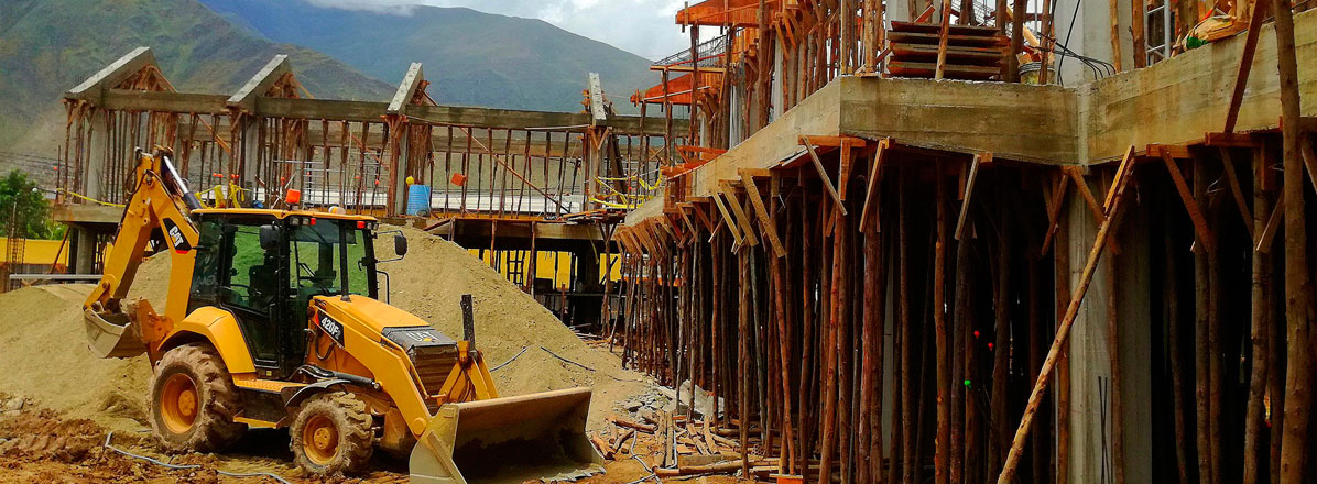 AVANZAMOS!!! CONSTRUCCIóN DE LA I.E. "LA LAGUNITA" AVANZAMOS!!! CONSTRUCCIóN DE LA I.E. "LA LAGUNITA"