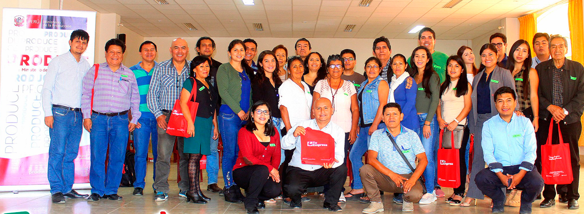 MáS DE 40 EMPRESARIOS RECIBEN CAPACITACIóN GRATUITA MáS DE 40 EMPRESARIOS RECIBEN CAPACITACIóN GRATUITA
