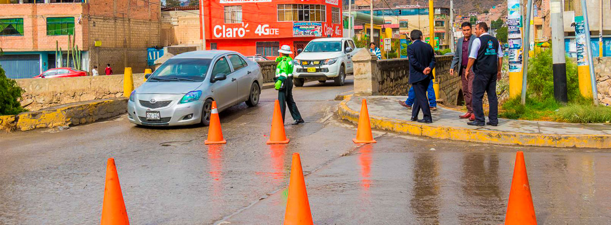 ✅TRáNSITO FLUIDO EN EL PUENTE TINGO QUE YA ES DE UNA SOLA VíA✅ ESTAMOS REORDENANDO EL TRáNSITO‼️ ✅TRáNSITO FLUIDO EN EL PUENTE TINGO QUE YA ES DE UNA SOLA VíA✅ ESTAMOS REORDENANDO EL TRáNSITO‼️